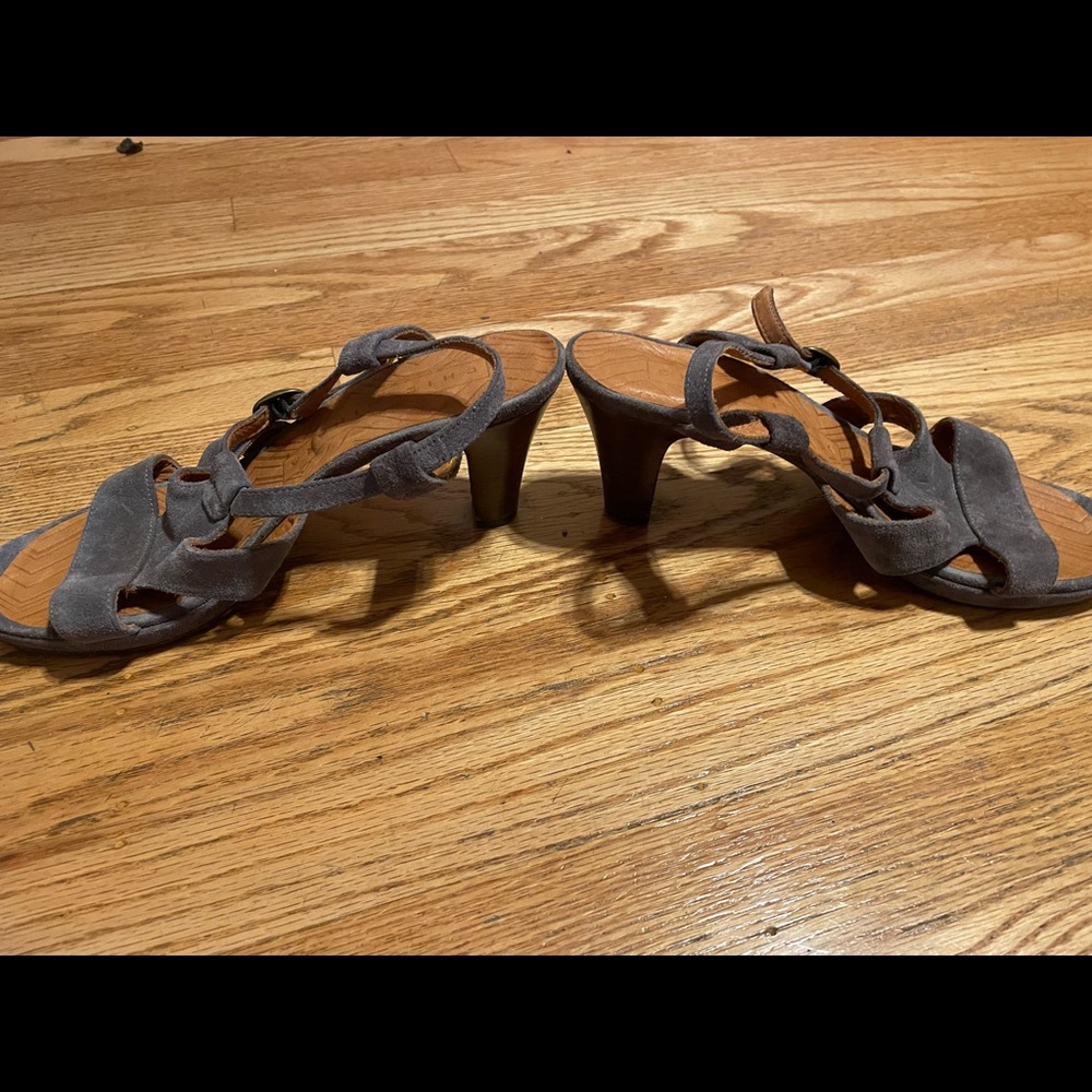 Heeled Sandals - Picture 8 of 8
